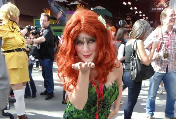 52 funny, sexy and sometimes bizarre cosplayer pics from NY Comic Con