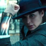 Watch Wonder Woman take out an entire alley of bad guys