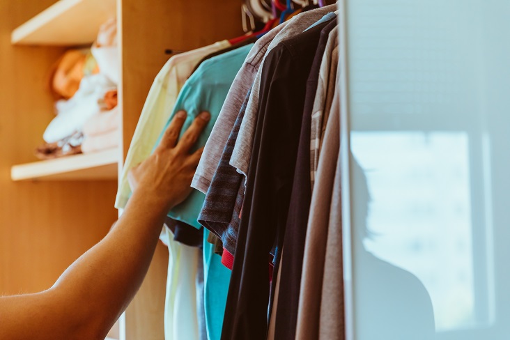 5 Reasons to Declutter Your Belongings When Moving